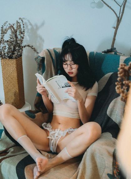 欧美明星卫衣最新街拍_HD动漫在线观看